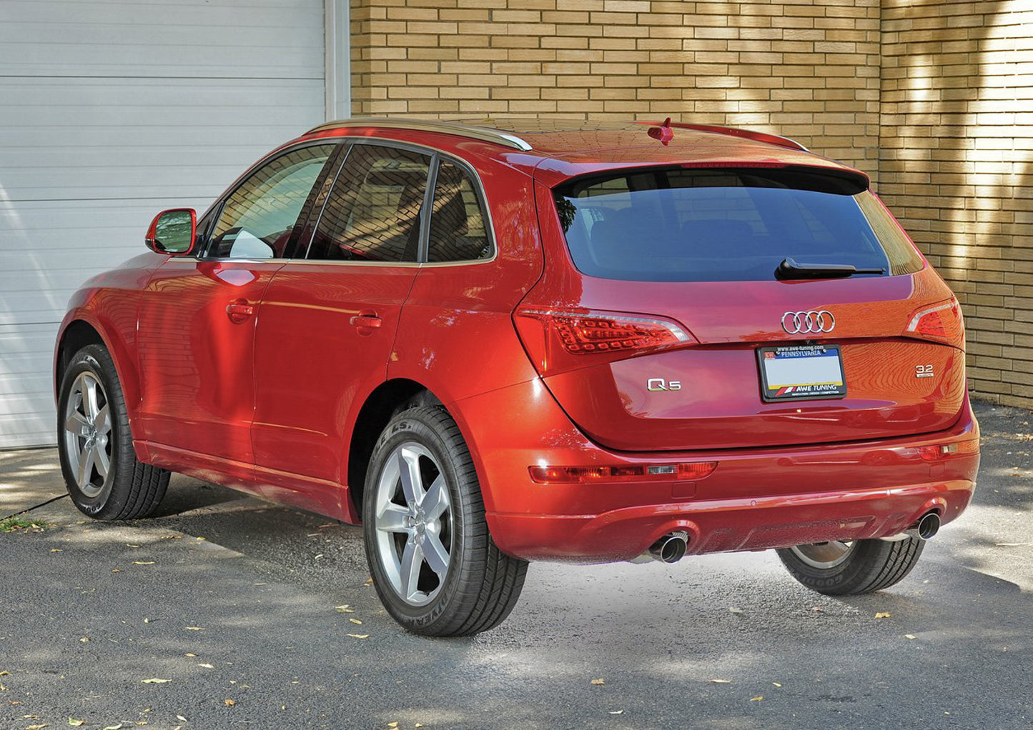 AWE Non-Resonated Exhaust System (Downpipe-Back) for 8R Q5 3.2L -- Diamond Black Tips